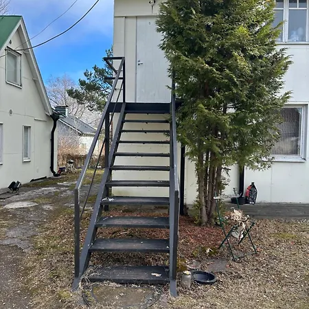 Puutaloyksioe 1 Km Jokirannasta Foeriltae Daire Turku